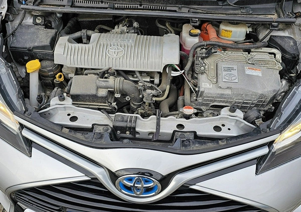 Toyota Yaris cena 49900 przebieg: 63000, rok produkcji 2016 z Olsztyn małe 497